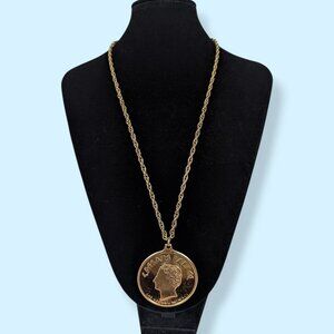 V. Rope Chain Caesars Palace Medallion Pendant Necklace